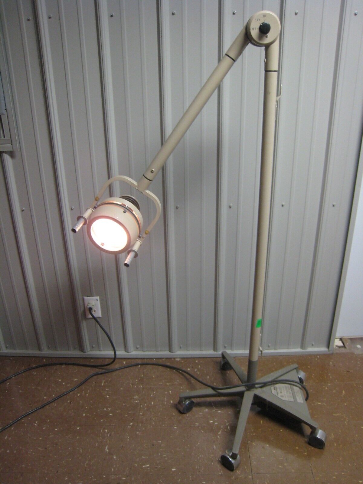 Stryker 2112 Adel Procedure Light