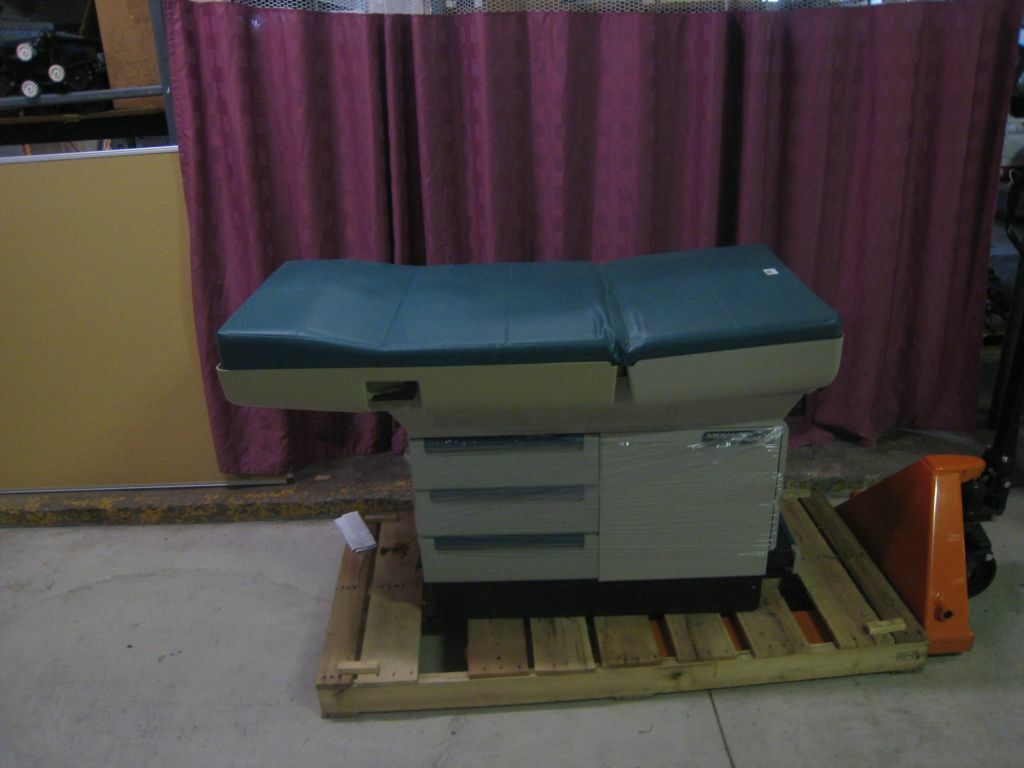 Midmark 404 Exam Table Green